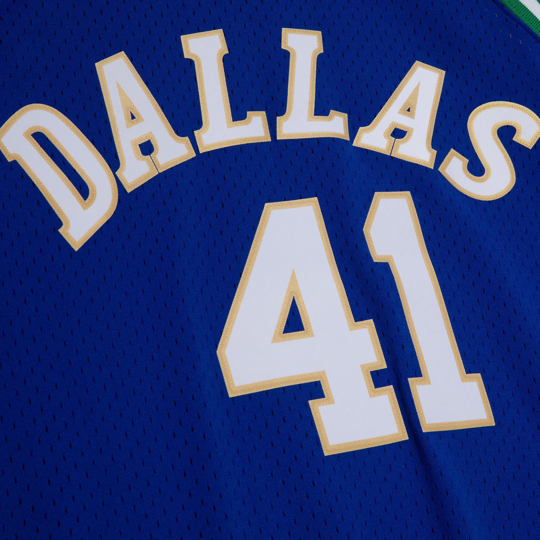Dirk Nowitzki Dallas Mavericks Mitchell and Ness 98-99 Throwback