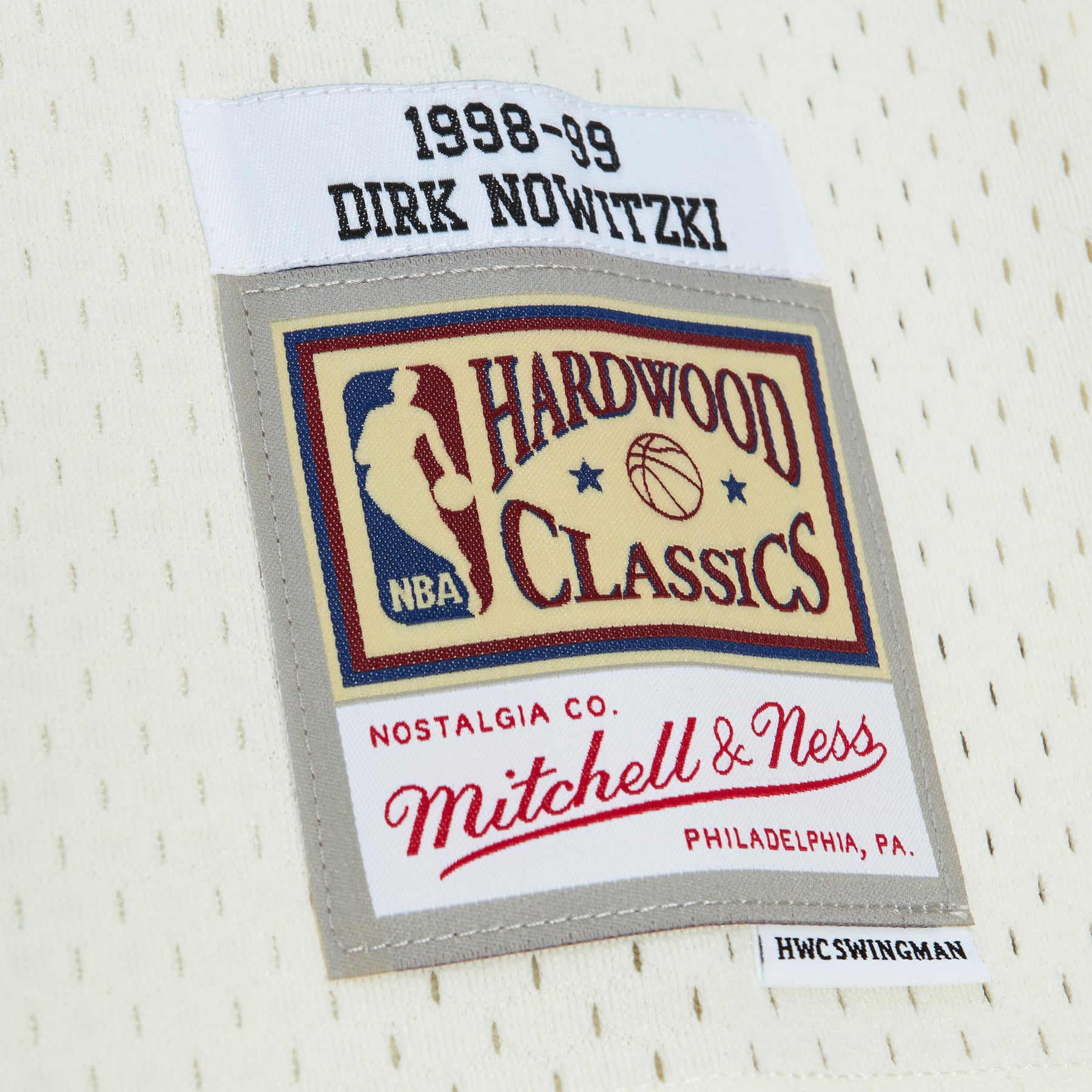 Dirk Nowitzki Dallas Mavericks HWC Throwback Rookie NBA Swingman